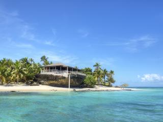 Fiji Luxury: Island Villa Stays